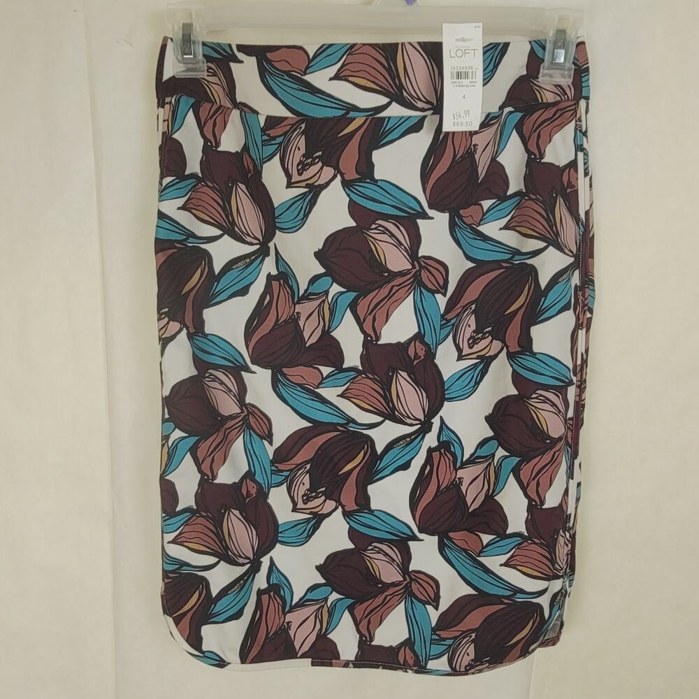 New Ann Taylor Loft maroon floral pencil skirt Size 4 round split hem Office